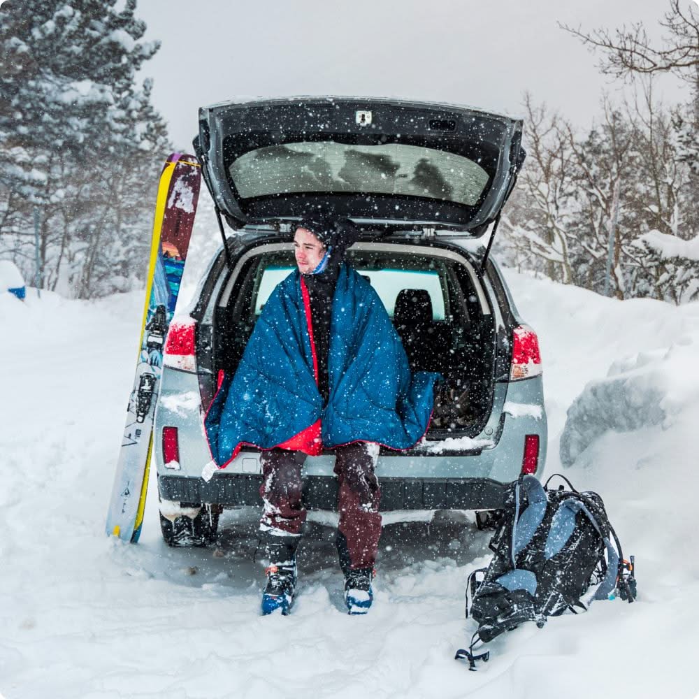 Backcountry Puffy Blanket - Deepwater - Image 12
