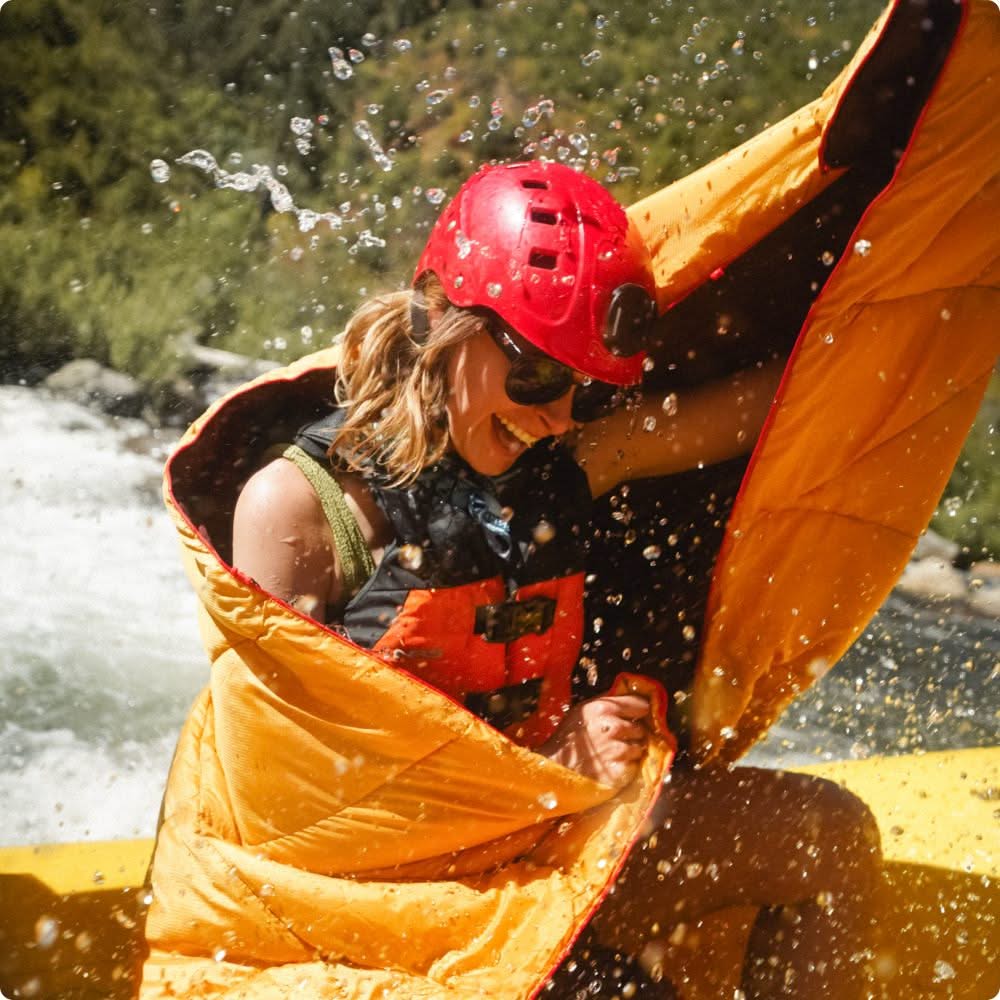 Backcountry Puffy Blanket - Redwood - Image 11