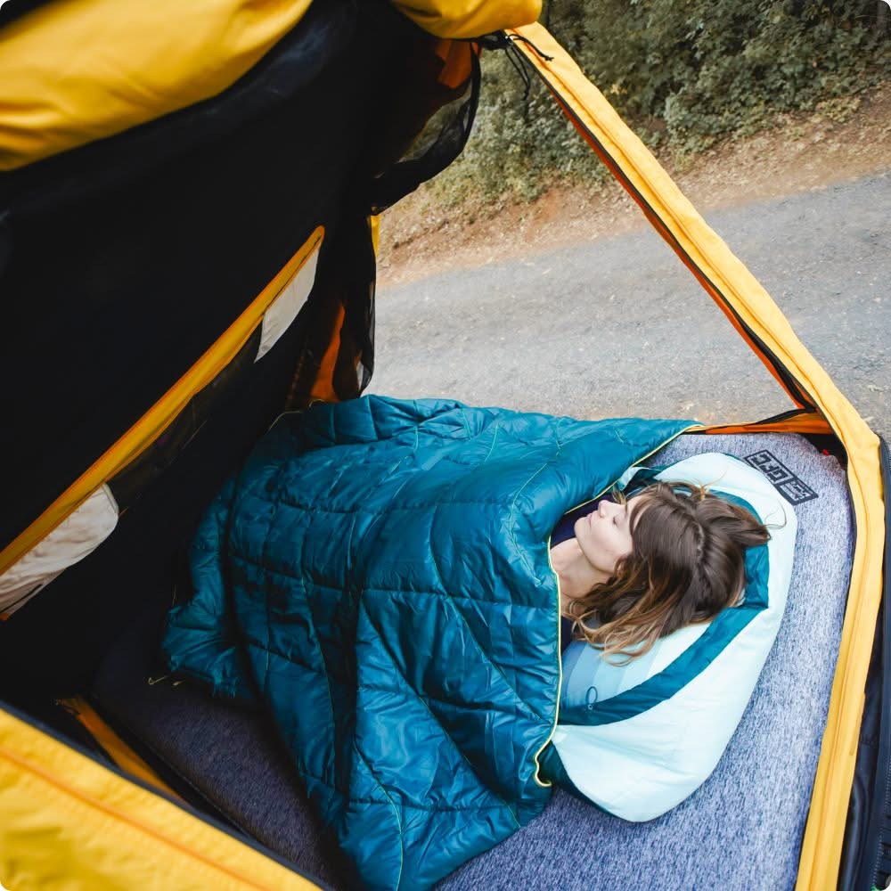 Backcountry Puffy Blanket - Sea Moss - Image 13