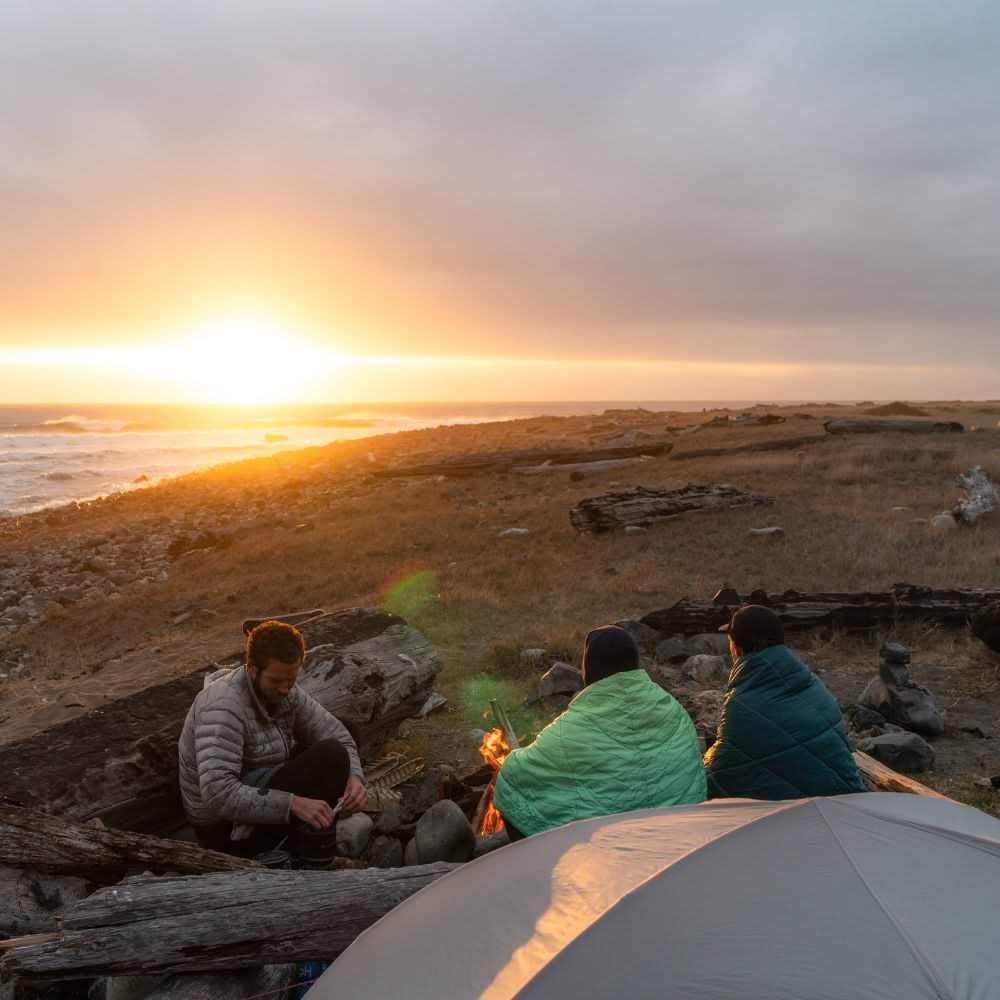 Backcountry Puffy Blanket - Sea Moss - Image 14
