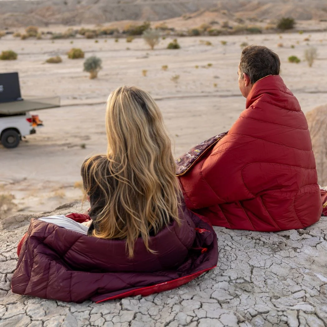 Original Puffy Blanket - Fig Cherry - Image 11