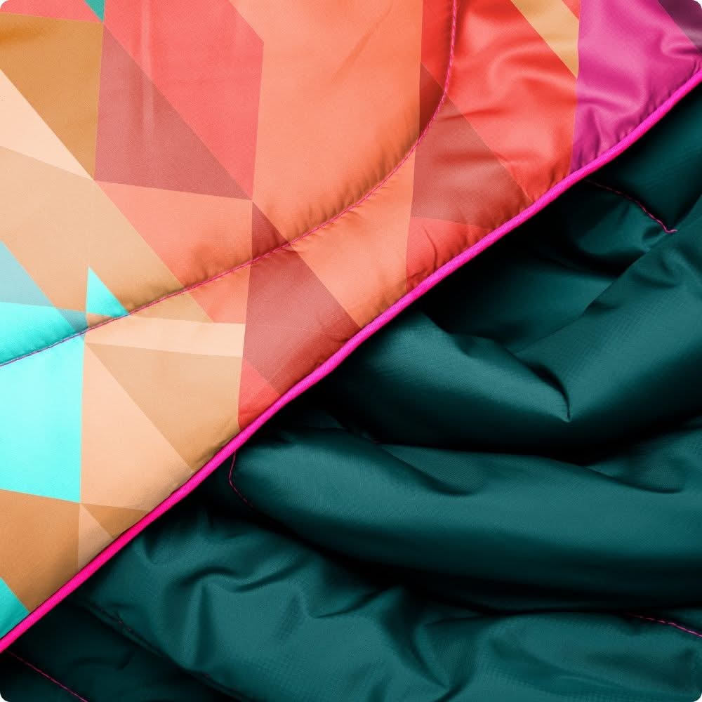 Original Puffy Blanket - Geo Cool - Image 4