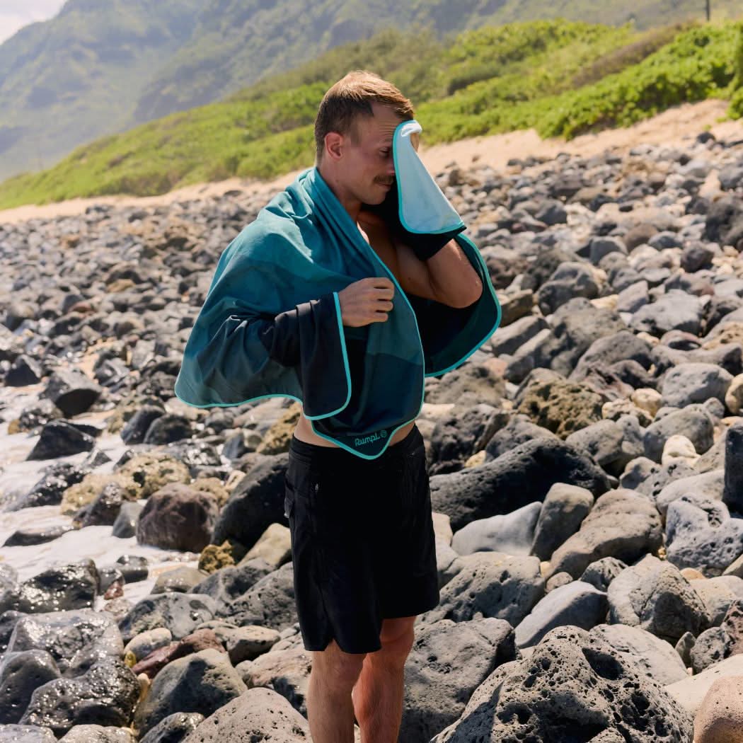 Tech Towel - Cascade Fade - Image 8