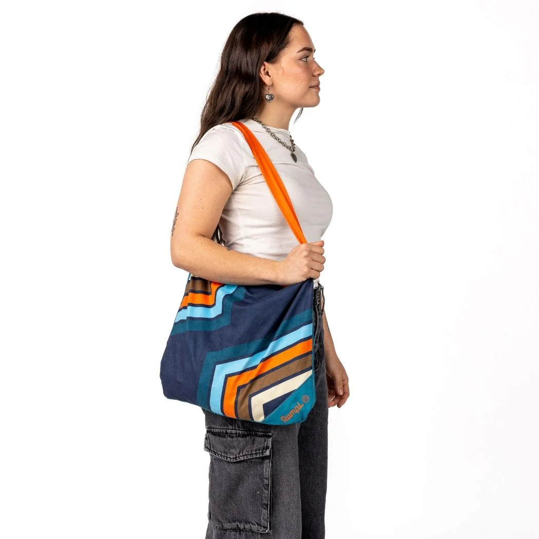 Tech Towel Tote - Midnight Retro Stripes - Image 3