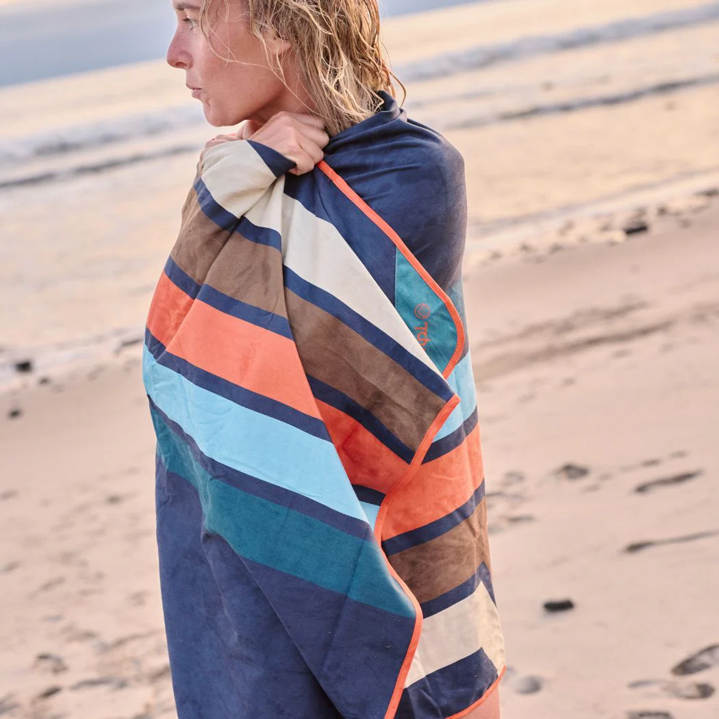 Tech Towel Tote - Midnight Retro Stripes - Image 8