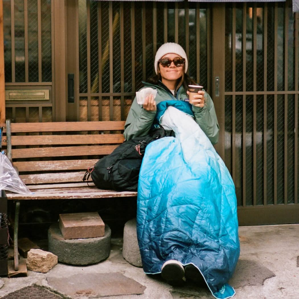 Travel Puffy Blanket - Deepfoam Fade - Image 5